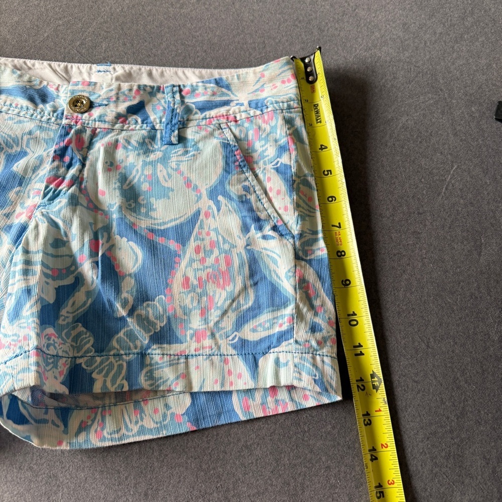 Lilly Pulitzer Blue & Pink Seashell Callahan Shorts Size 2 - Picture 4 of 8